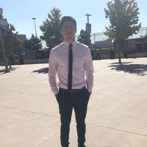 Meet your Posher, Dom